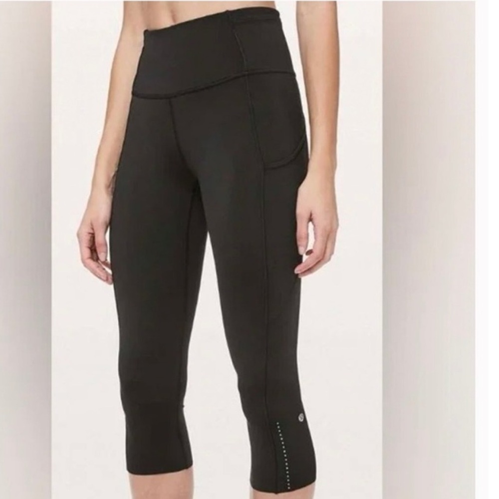 Lululemon Fast & Free Crop II *Nulux 19" size 6